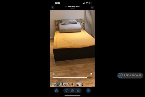 undefined, Leigh Road, London, E6