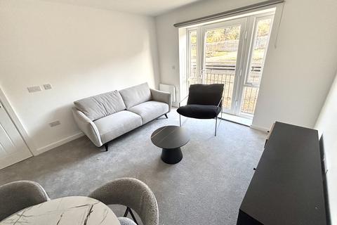 2 bedroom apartment to rent, Greensfield Close, Gateshead, NE8