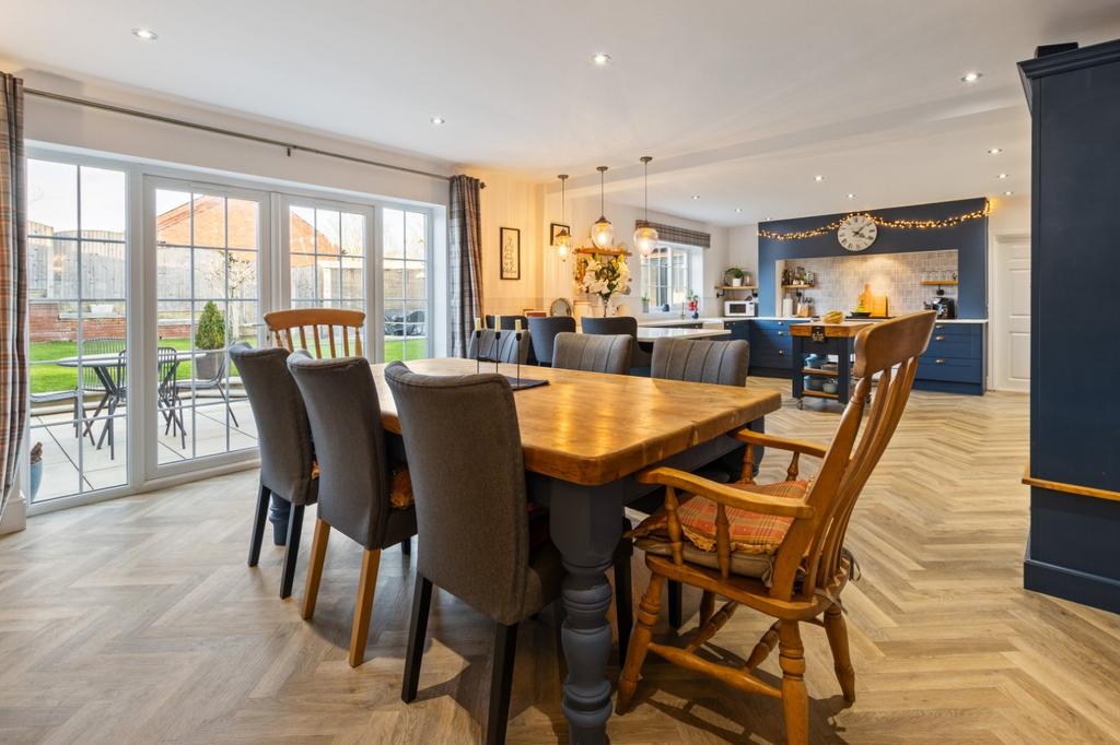 Kitchen Diner