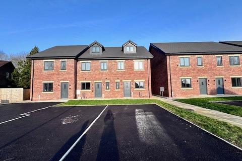 3 bedroom semi-detached house to rent, Abraham Fold, Manchester, M38