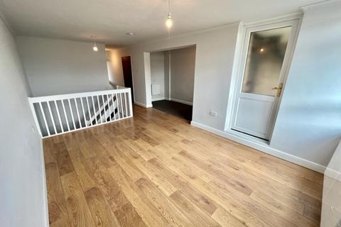 undefined, Collingwood Court, Washington, NE37