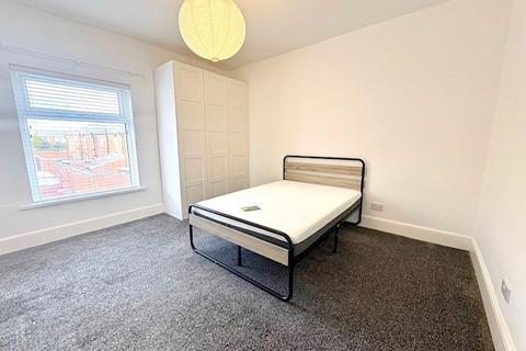 1 bedroom in a house share to rent, South View Street, BOLTON, BL2