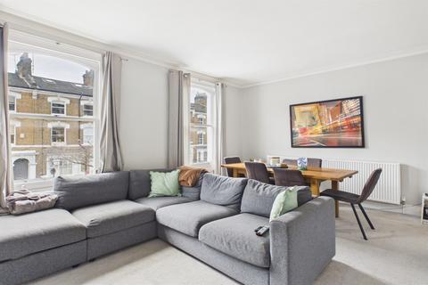3 bedroom flat for sale, Ferndale Road, Clapham North, SW4