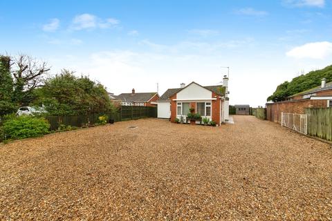 2 bedroom detached bungalow for sale, Seas End Road, Moulton Seas End, Spalding
