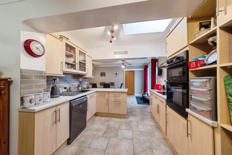2 bedroom detached bungalow for sale, Seas End Road, Moulton Seas End, Spalding