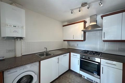 2 bedroom apartment to rent, Montague Road, Manchester, M16