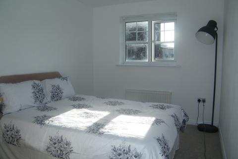 2 bedroom apartment to rent, Montague Road, Manchester, M16