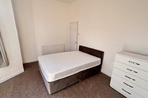 2 bedroom flat to rent, Ada Street, Newcastle upon Tyne, NE6
