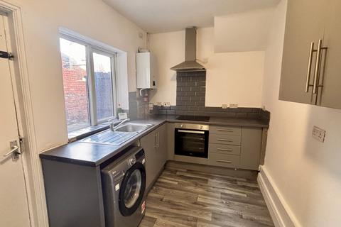 2 bedroom flat to rent, Ada Street, Newcastle upon Tyne, NE6