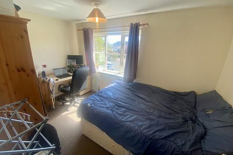 2 bedroom semi-detached house to rent, Hazelmere Grove, Nottingham, NG7