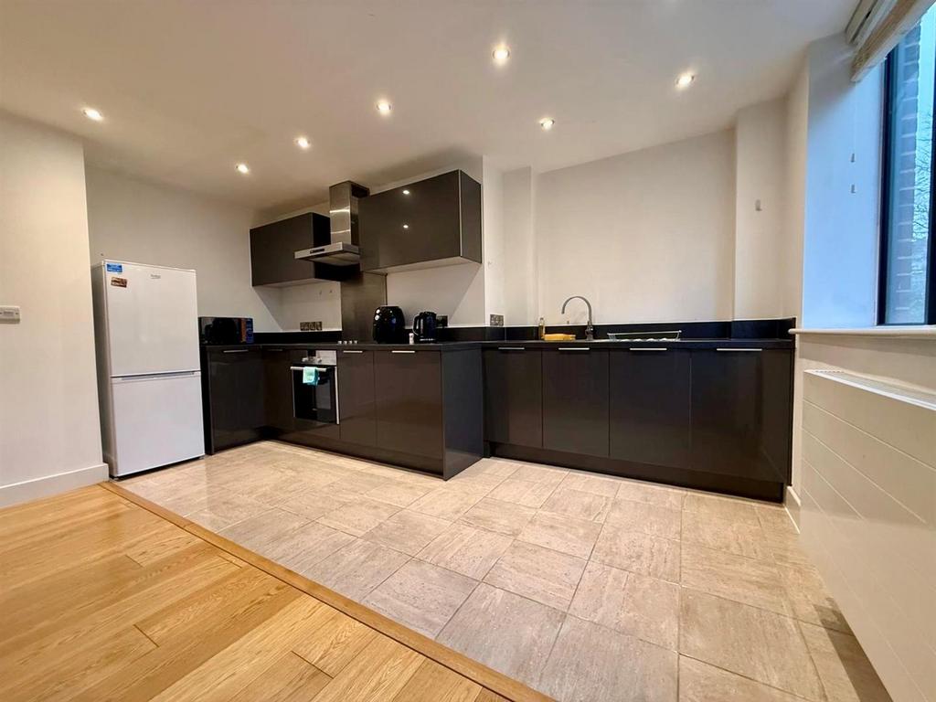 Kitchen v7.jpg