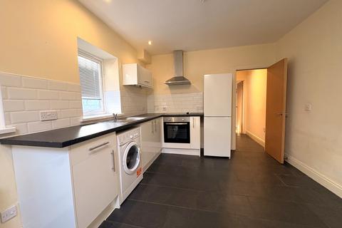 2 bedroom flat to rent, City Road, Cardiff CF24