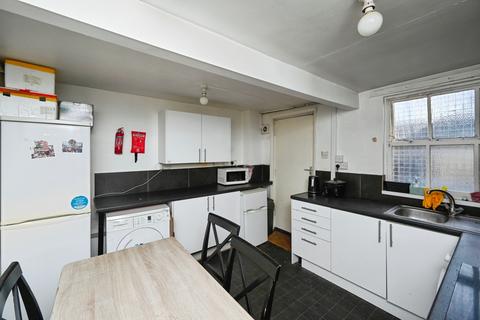 undefined, Park Road, Nottingham, NG7