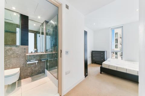 undefined, Pan Peninsula Square, Canary Wharf, London, E14