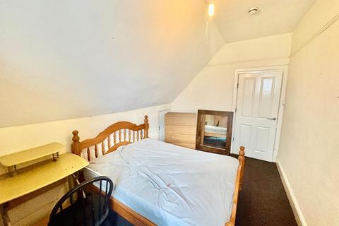 undefined, Fishpond Drive, Nottingham, NG7