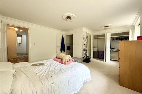 undefined, London Road, Cheltenham, GL52