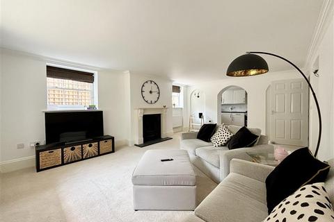 undefined, London Road, Cheltenham, GL52