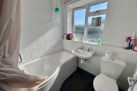 undefined, Nottingham, NG11