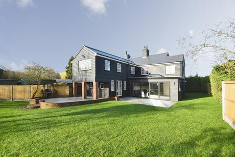 4 bedroom detached house for sale, Coggeshall Road, Feering, Colchester