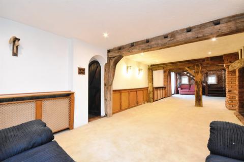 4 bedroom detached house for sale, Coggeshall Road, Feering, Colchester