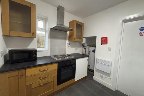 3 bedroom semi-detached house to rent, Webster Road, Walsall, WS2