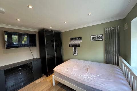 undefined, Five Acres, Crawley, RH10