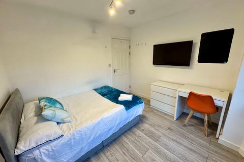 undefined, Queens Road East, Nottingham, NG9