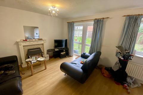 undefined, Falcon Close, Nottingham, NG7