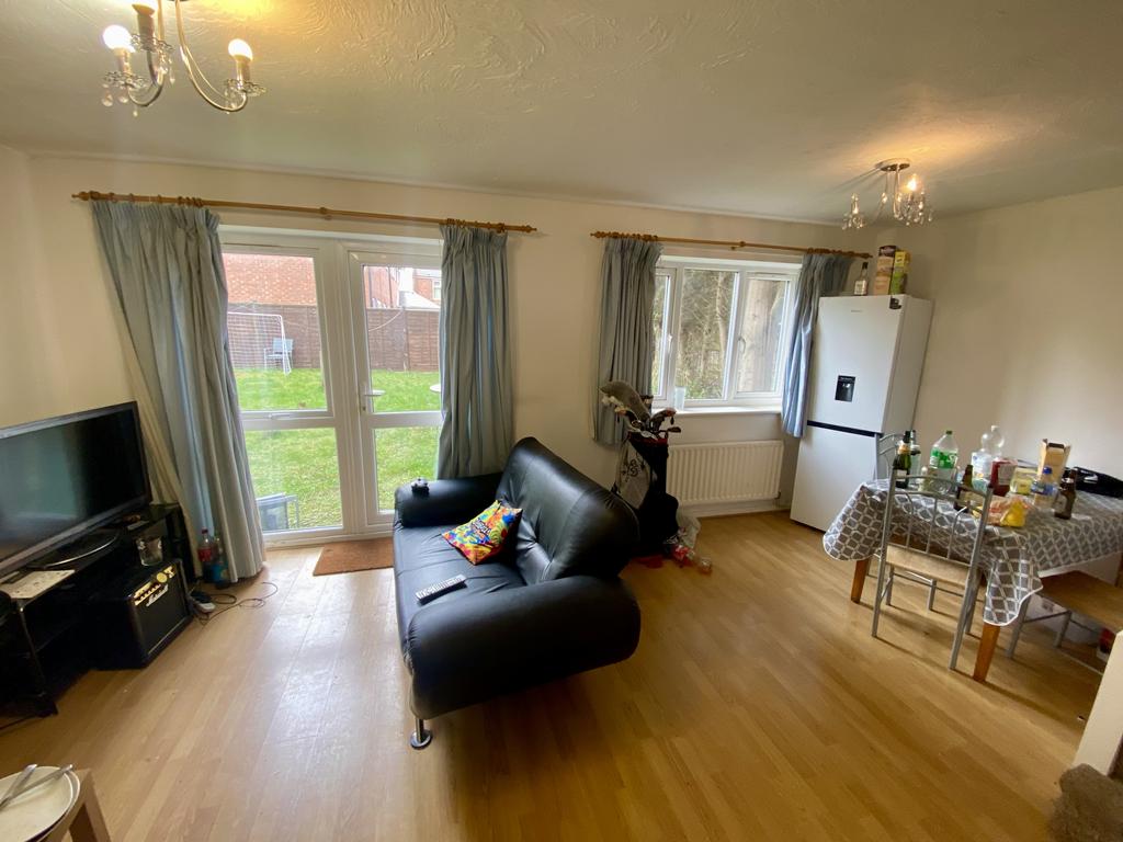 Falcon Close, Nottingham, NG7 – pohled 4