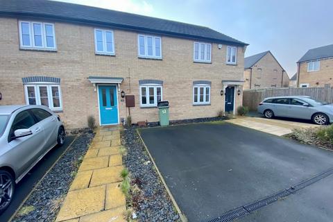 3 bedroom terraced house to rent, Russet Way, Nottingham, NG8