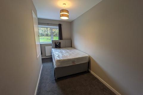 undefined, Salisbury Road, Crawley, RH10