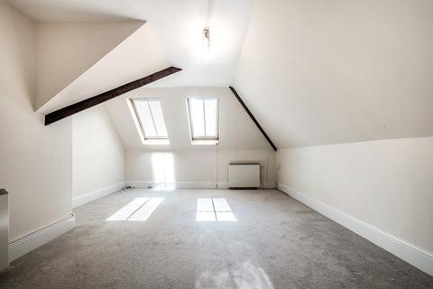 2 bedroom flat to rent, Worthing, BN11