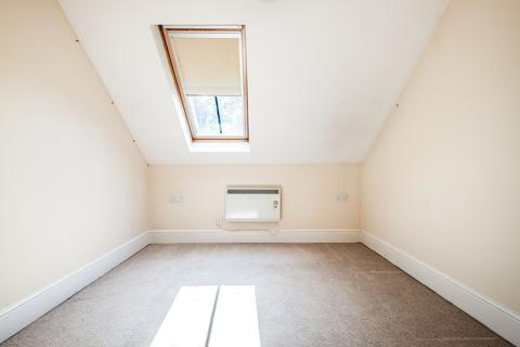 2 bedroom flat to rent, Worthing, BN11