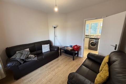 1 bedroom house to rent, Middleton Boulevard, Nottingham, NG8