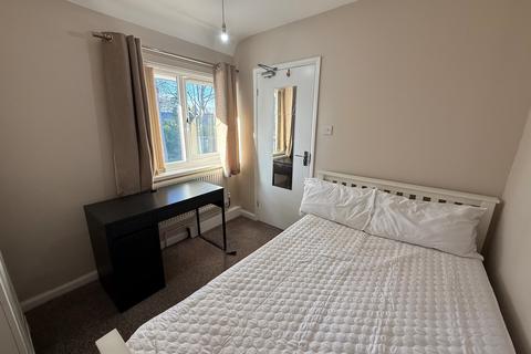 1 bedroom house to rent, Middleton Boulevard, Nottingham, NG8
