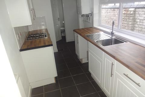 2 bedroom terraced house to rent, Essex Street, Walsall, WS2