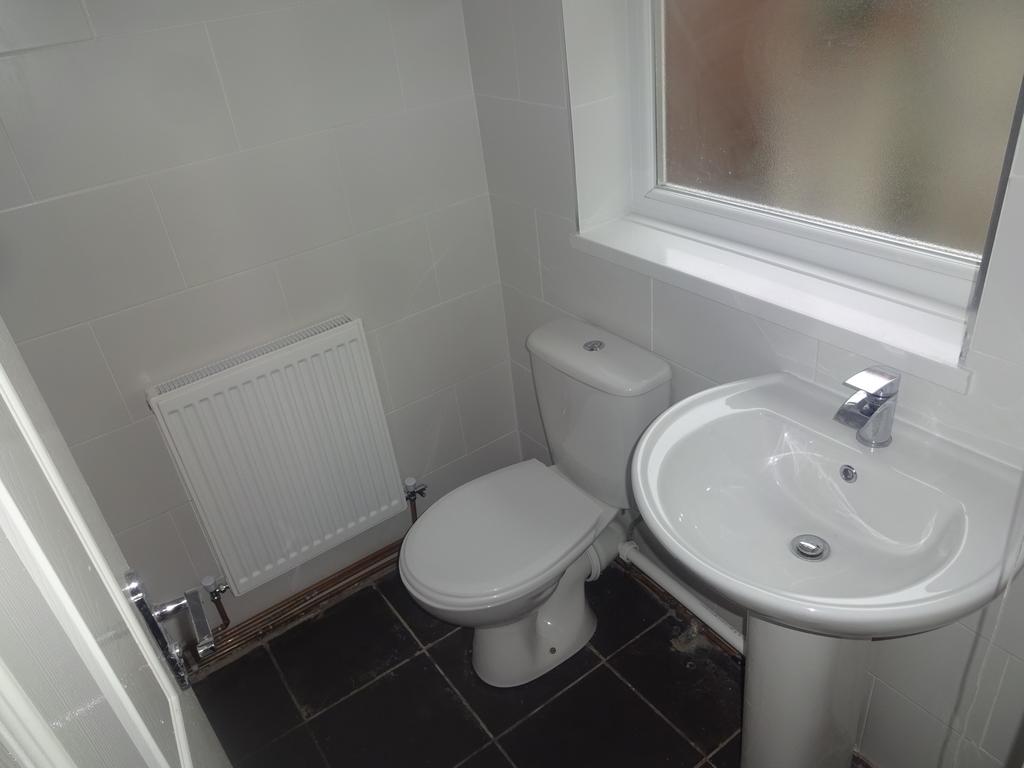 Bathroom1
