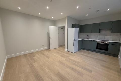 1 bedroom apartment to rent, Dean Park Crescent, Bournemouth, BH1