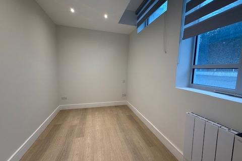 1 bedroom apartment to rent, Dean Park Crescent, Bournemouth, BH1