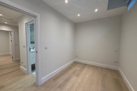 1 bedroom apartment to rent, Dean Park Crescent, Bournemouth, BH1