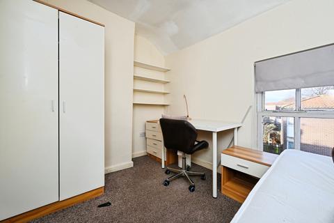 undefined, Park Road, Nottingham, NG7