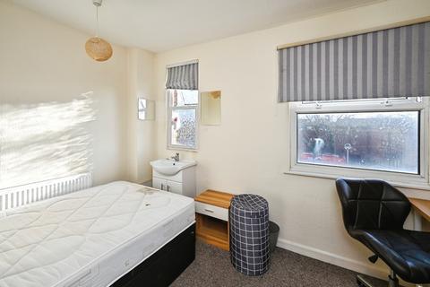 undefined, Park Road, Nottingham, NG7