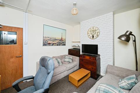 1 bedroom house to rent, Park Road, Nottingham, NG7