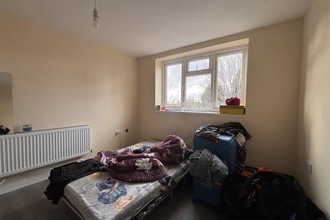 1 bedroom in a house share to rent, Follyhouse Lane, Walsall, WS1