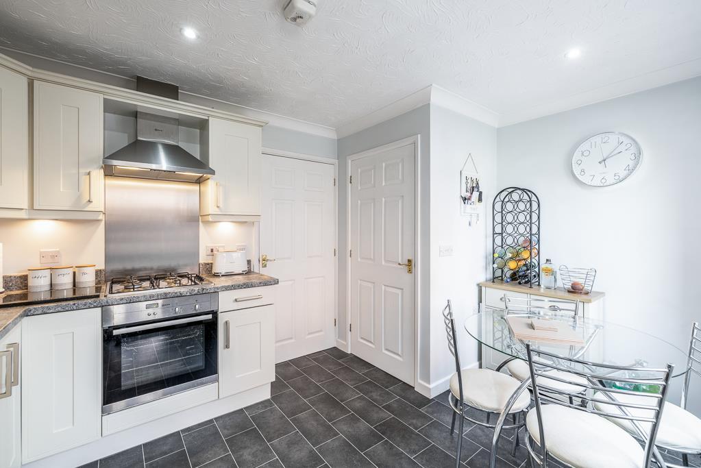 15 Chamomile Way (Spalding)-16.jpg