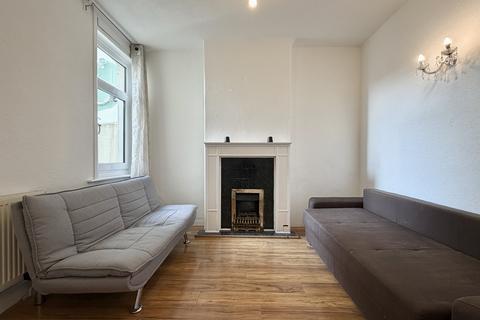 undefined, Henderson Road, Southsea, PO4