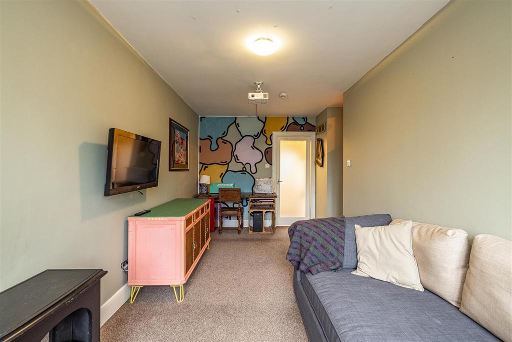 Chilla Ormiston Terrace Melrose 18.JPG