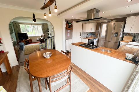 3 bedroom detached house for sale, Llwyn-Y-Groes, Bridgend County Borough, CF31 5AJ