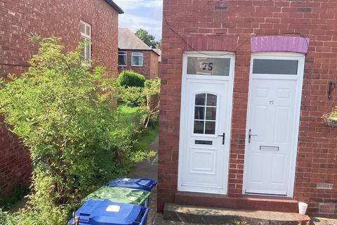 3 bedroom flat to rent, Benfield Road, Newcastle Upon Tyne