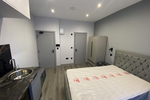 1 bedroom in a house share to rent, Southend-on-Sea, SS2